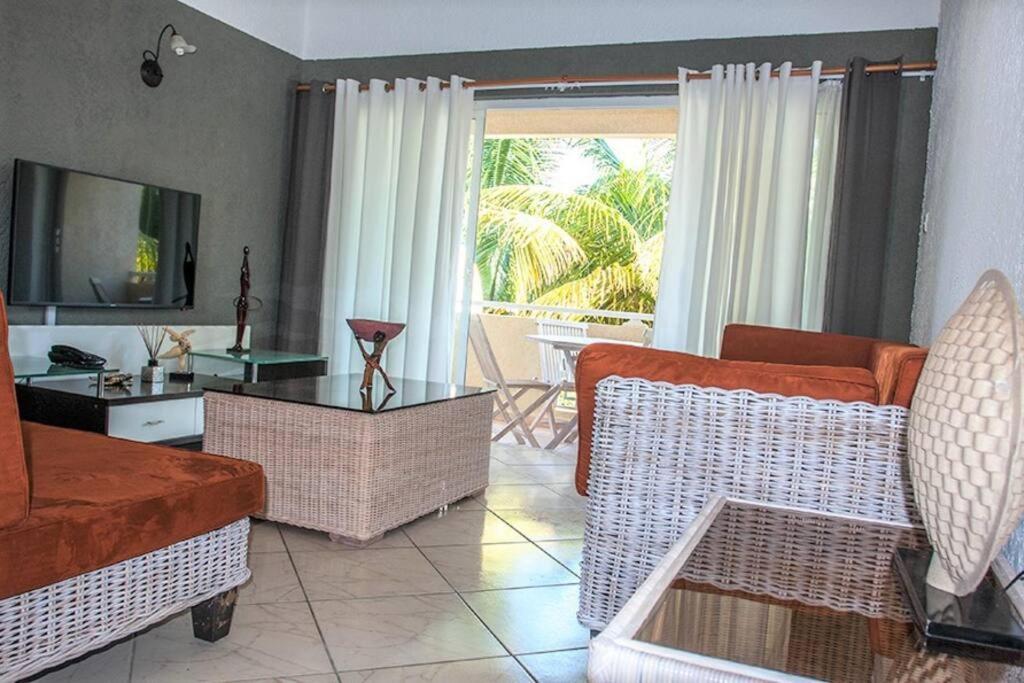 Charming Residence Near The Beach-Orchidees Flic en Flac Экстерьер фото